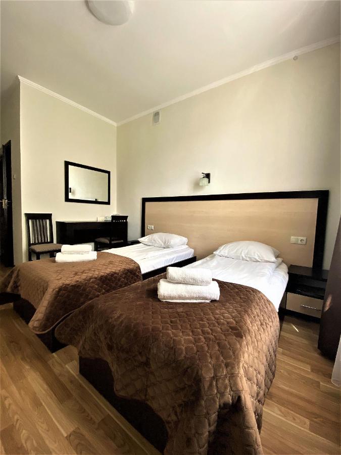 Hotel Koral Çernivtsi Dış mekan fotoğraf