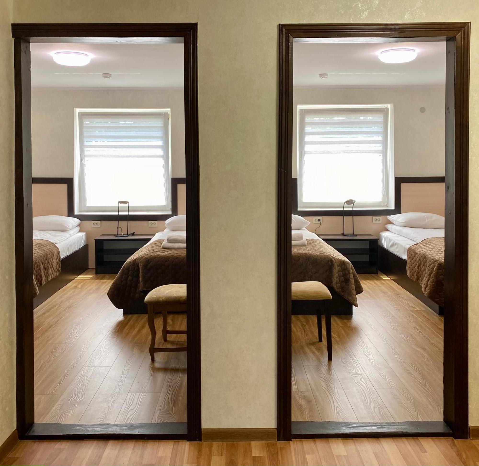Hotel Koral Çernivtsi Dış mekan fotoğraf