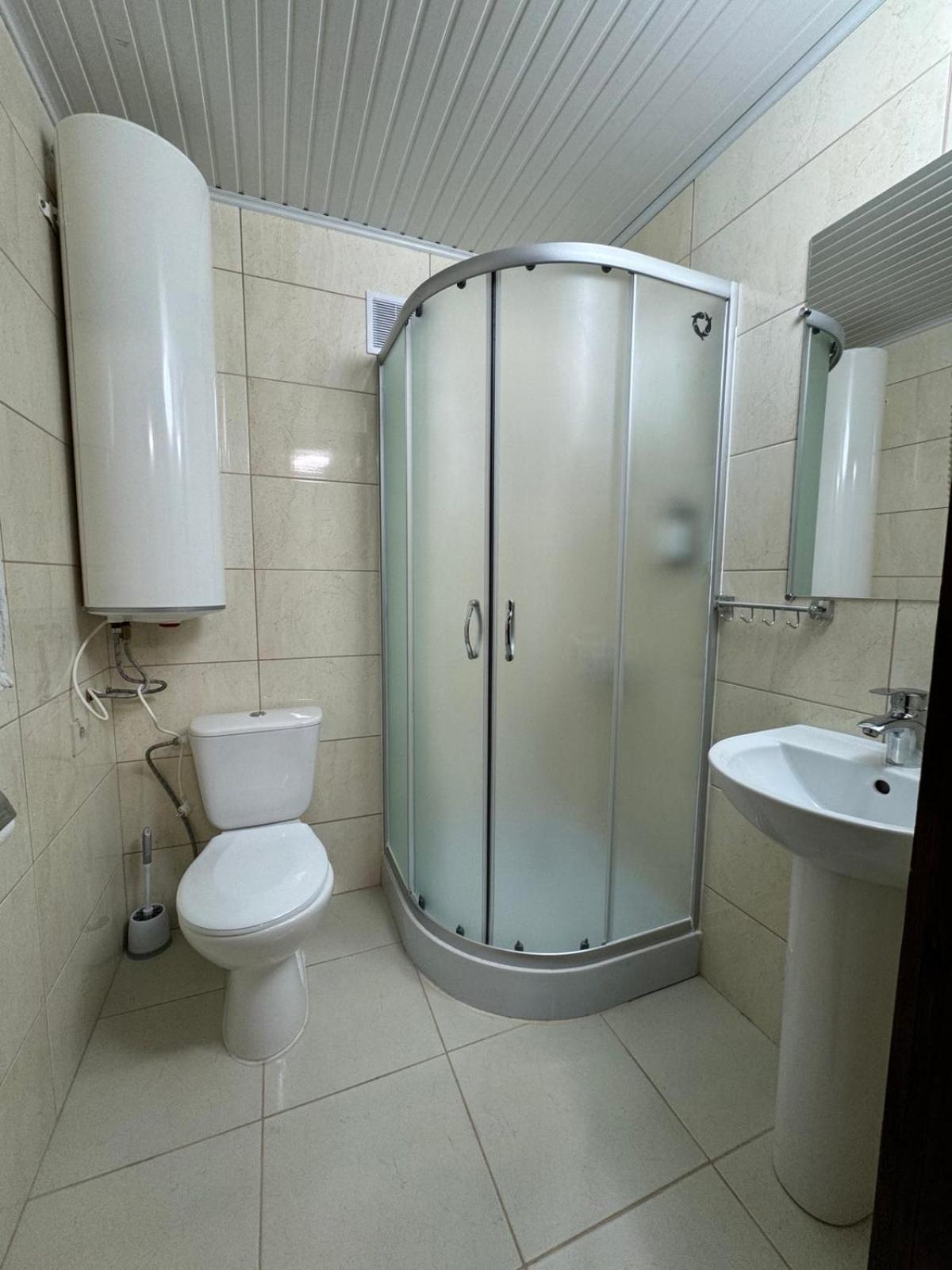 Hotel Koral Çernivtsi Dış mekan fotoğraf