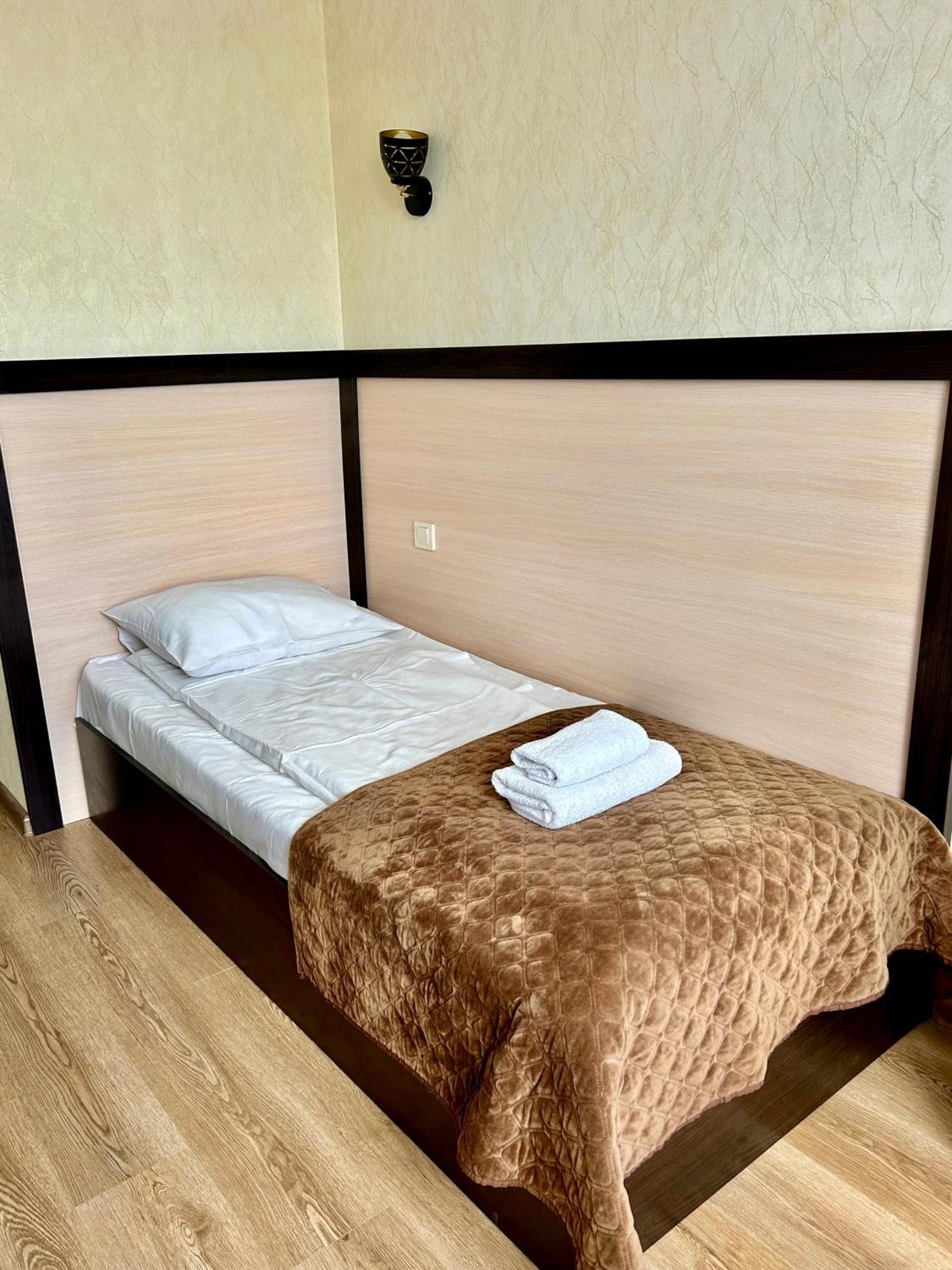 Hotel Koral Çernivtsi Dış mekan fotoğraf