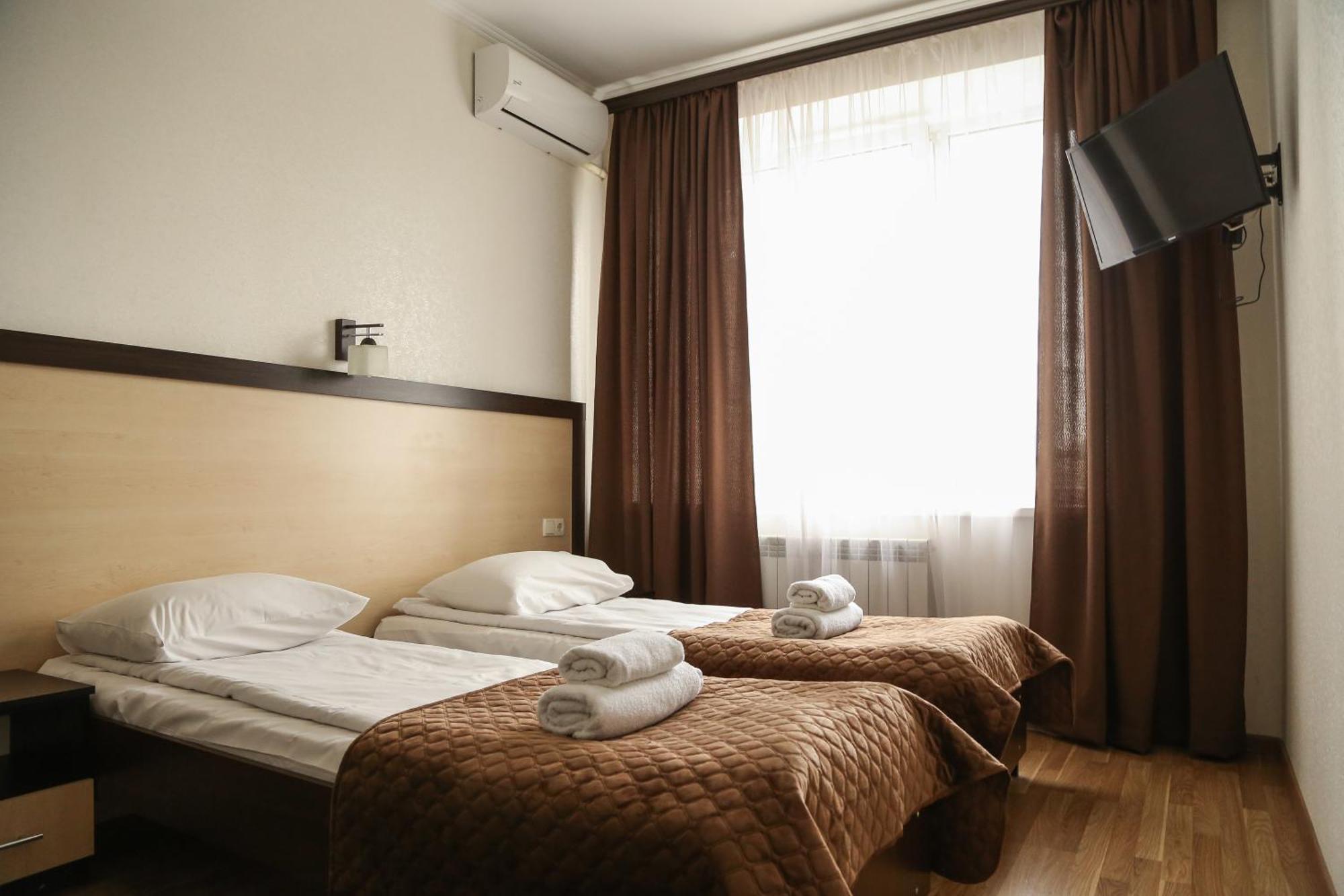 Hotel Koral Çernivtsi Dış mekan fotoğraf