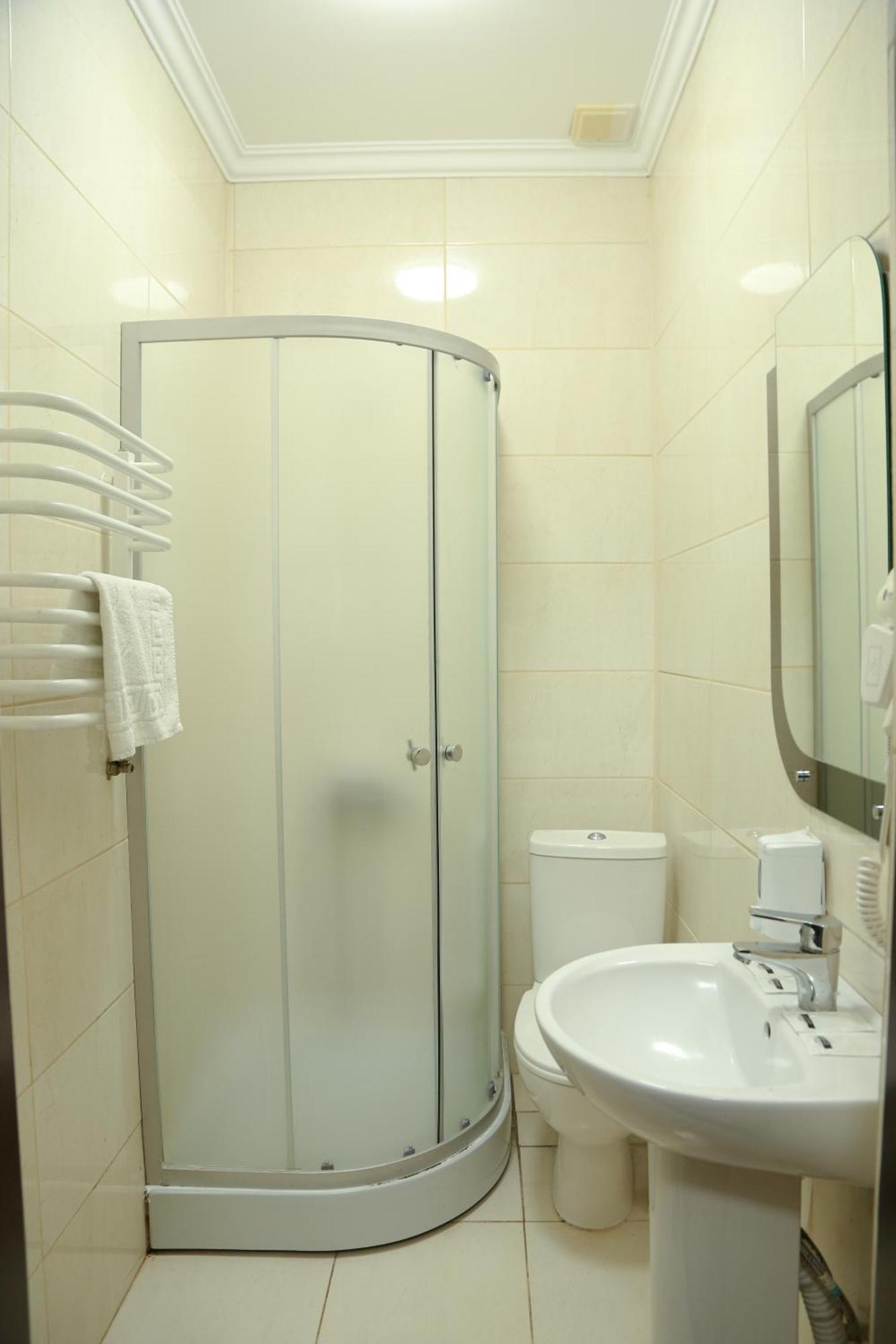 Hotel Koral Çernivtsi Dış mekan fotoğraf