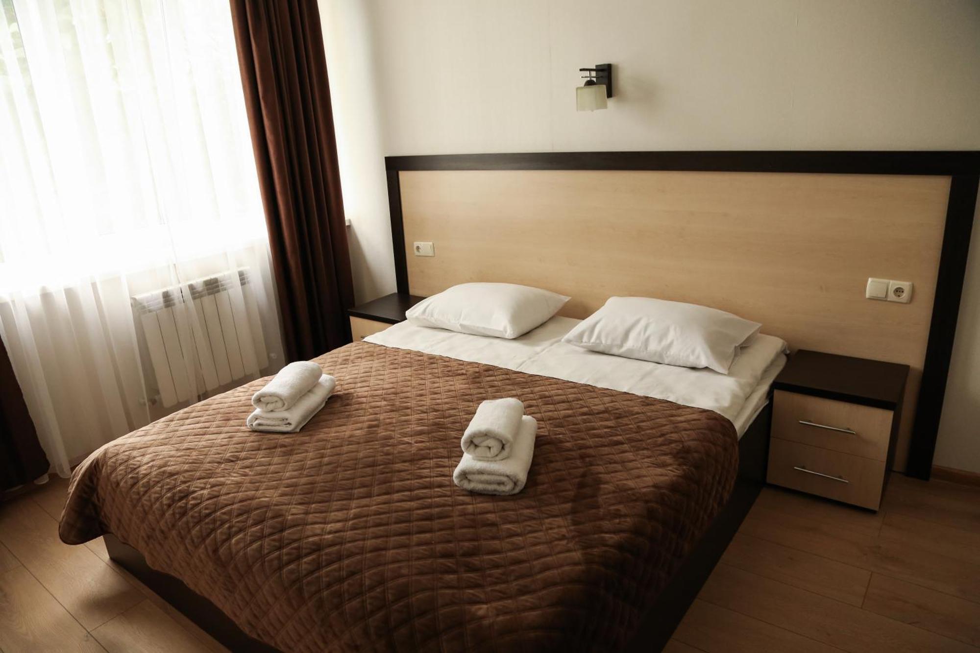 Hotel Koral Çernivtsi Dış mekan fotoğraf