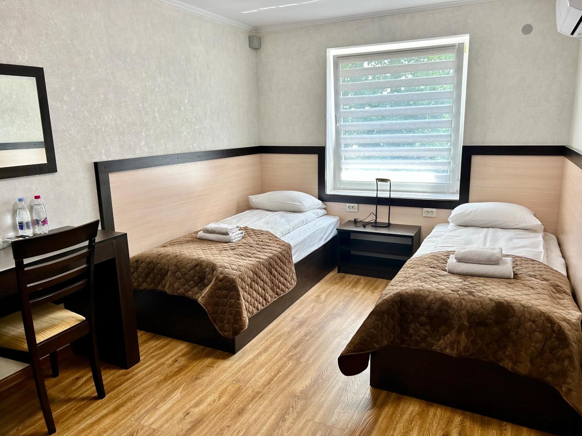 Hotel Koral Çernivtsi Dış mekan fotoğraf